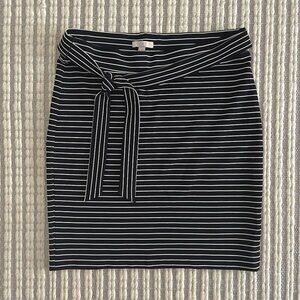 Ann Taylor LOFT Striped Skirt Pencil Black White Size MP